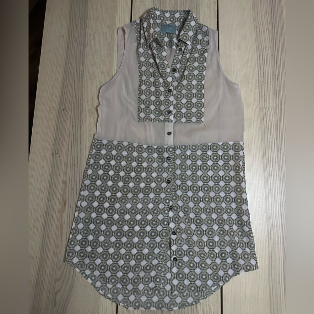 Skies Are Blue Sheer button up collared tunic soft pink & geometric print- M/L